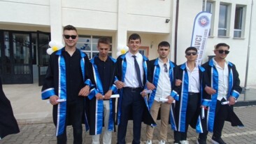 Nabi Avcı Teknik ve Mesleki Anadolu Lisesi’nde Mezuniyet Coşkusu