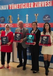 BOZÜYÜK SINAV KOLEJİ’NE 4K BAŞARI ÖDÜLÜYLE BÜYÜK ONUR