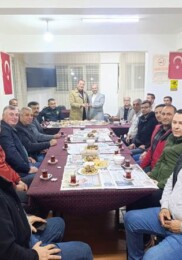 Emniyet Yetkililerinden Pazaryerililer Derneği’ne Ziyaret