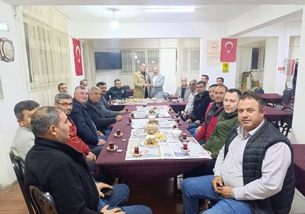 Emniyet Yetkililerinden Pazaryerililer Derneği’ne Ziyaret