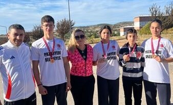 Pazaryeri’nin Yıldızları Uşak’ta Altın Madalyaları Topladı!