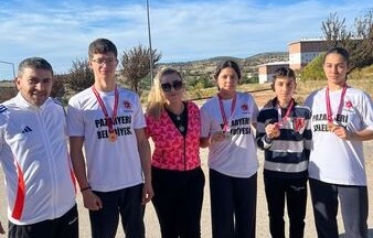 Pazaryeri’nin Yıldızları Uşak’ta Altın Madalyaları Topladı!