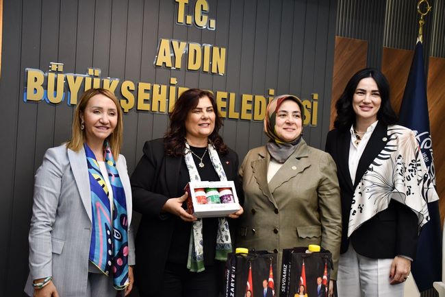 AK Partili Kadın Başkanlardan Aydın Çıkarması Kadın Eliyle Türkiye Yüzyılına Güçlü Mesaj