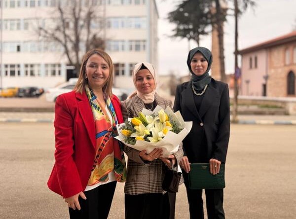 Bilecik Valisi’nin Eşinden Başkan Tekin’e Geçmiş Olsun Ziyareti