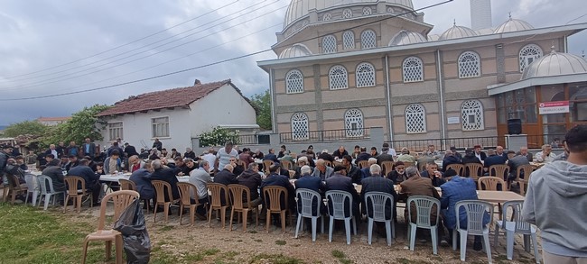 Beşikli Mahallesi Hıdırellez Pilavı ve Mevlit Programı Düzenlendi